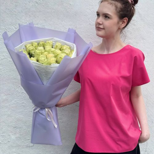 Букет из 25 белых роз Кения (S)