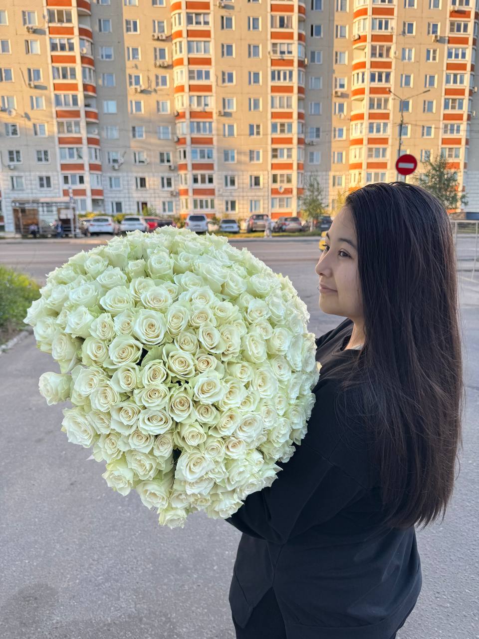 Букет из 101 белой розы Кения (размер L)