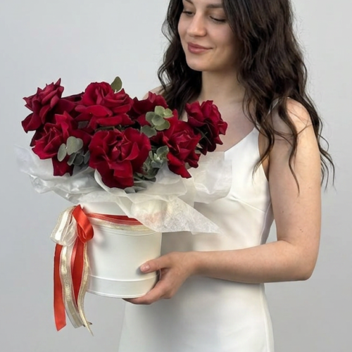 Коробка с французскими розами (Средний M)