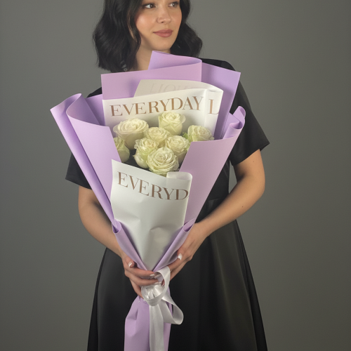 Букет-гигант из белых роз (Размер S)