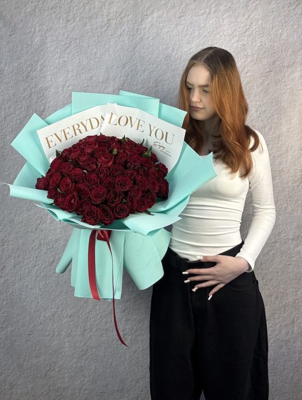 Букет-гигант из 75 шт красной розы Кения (L)