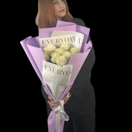 Букет-гигант из белых роз (Размер S)