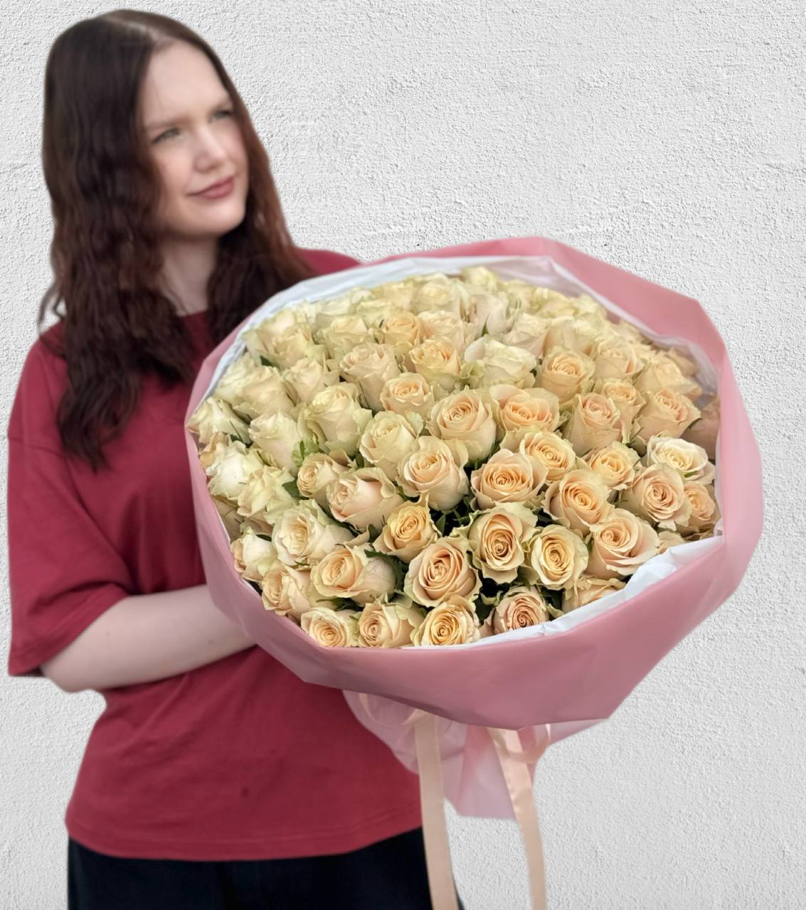 Букет из 101 кремовой розы Шармант Кения (L)