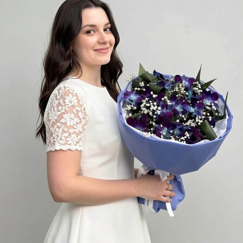 Букет из синих орхидей
