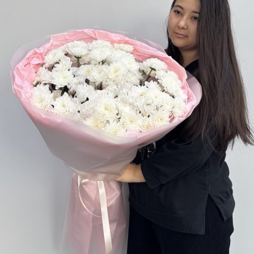 Букет из 9 кустовых пушистых хризантем