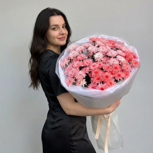 Букет из кустовых пушистых хризантем