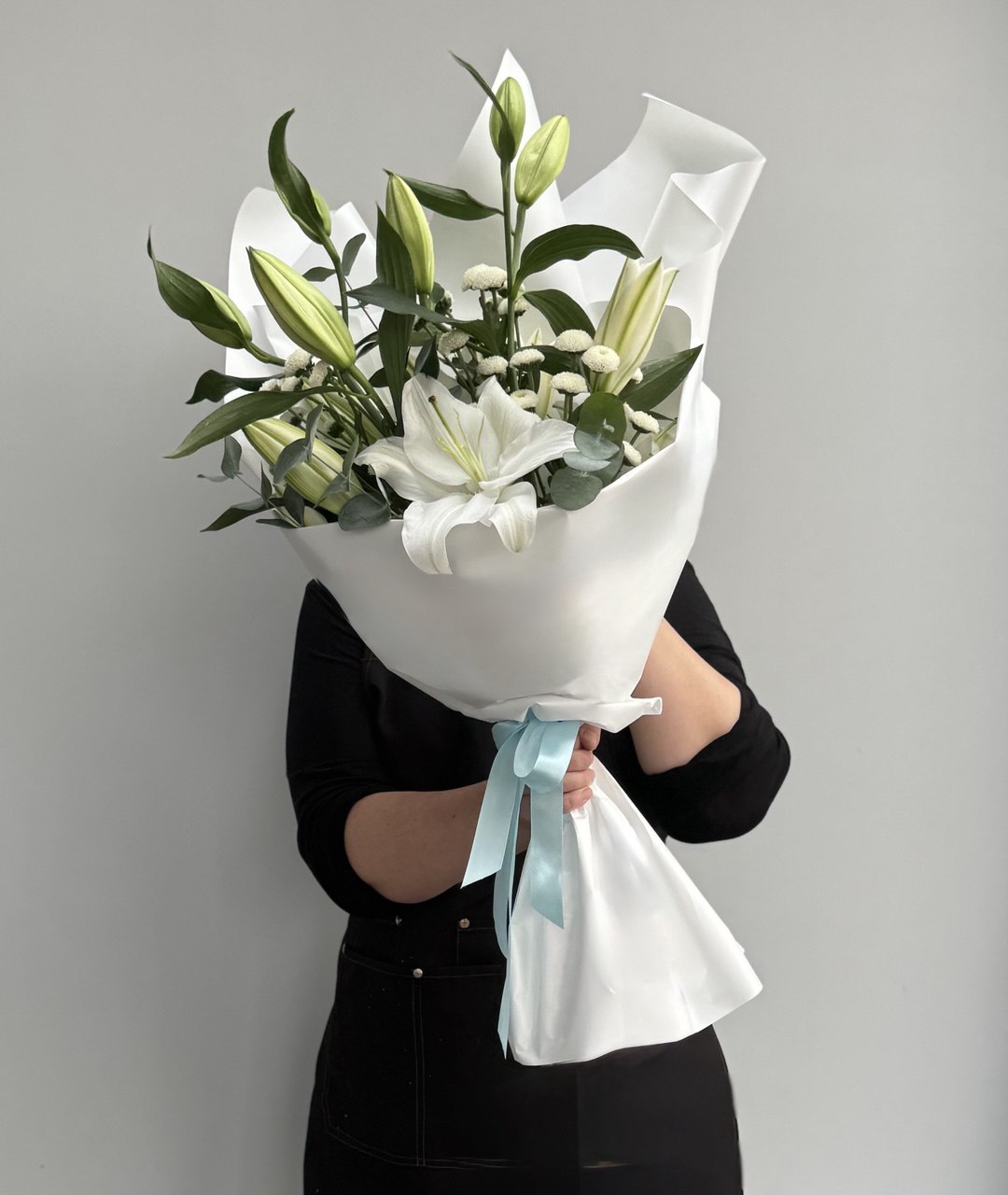 Букет "Аромат лилий" (Размер M)