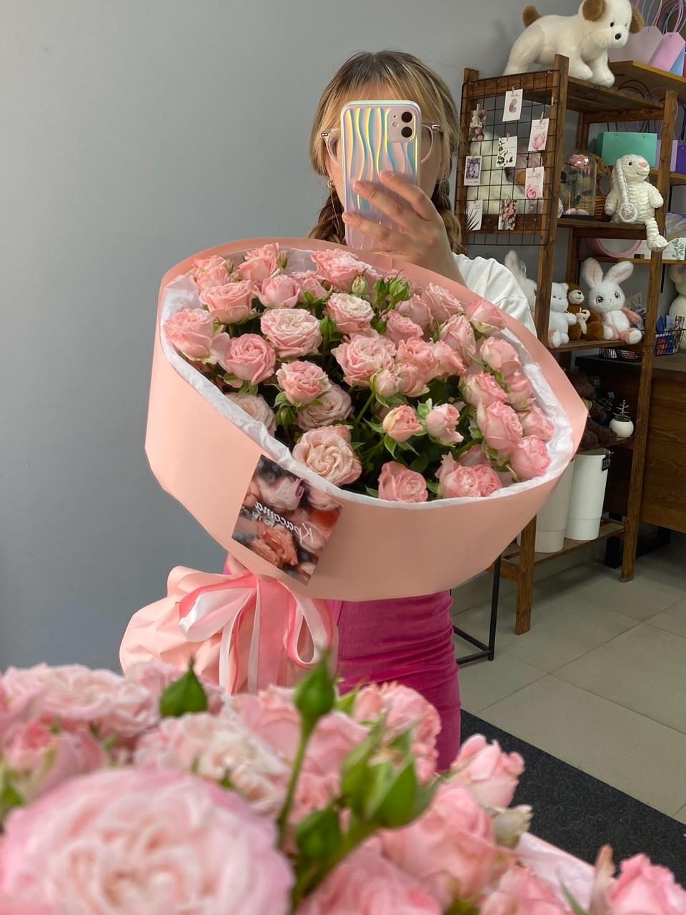 Букет из кустовых роз "Для прекрасной леди" — изображение 2