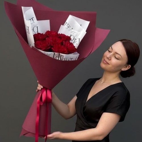 Букет-гигант из красных французских роз