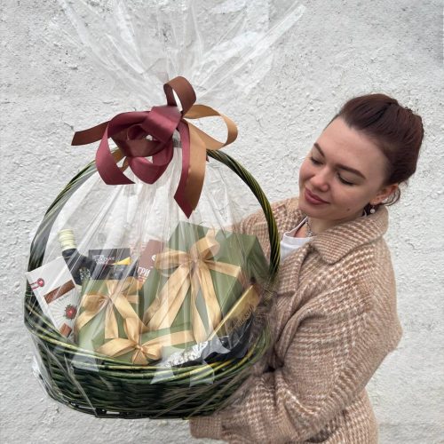 Подарочная корзина "Премиум'"
