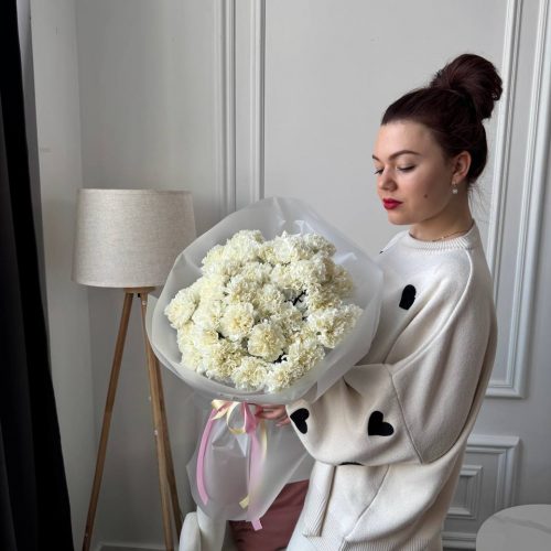 Букет из диантусов  "Чистый поцелуй"