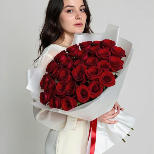 Букет из бордовых роз